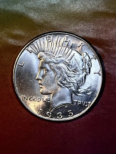 1935 P PEACE DOLLAR  GEM BU  dropped to ch bu + price