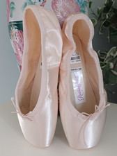 Russian Pointe Rubin Toe Shoes NWOB Pale Pink Sz 41 EU, Sz 9.5 US-see labels