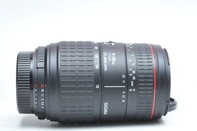 Sigma 70-300mm F4-5.6 DL Macro Super Lens for Nikon F Mount