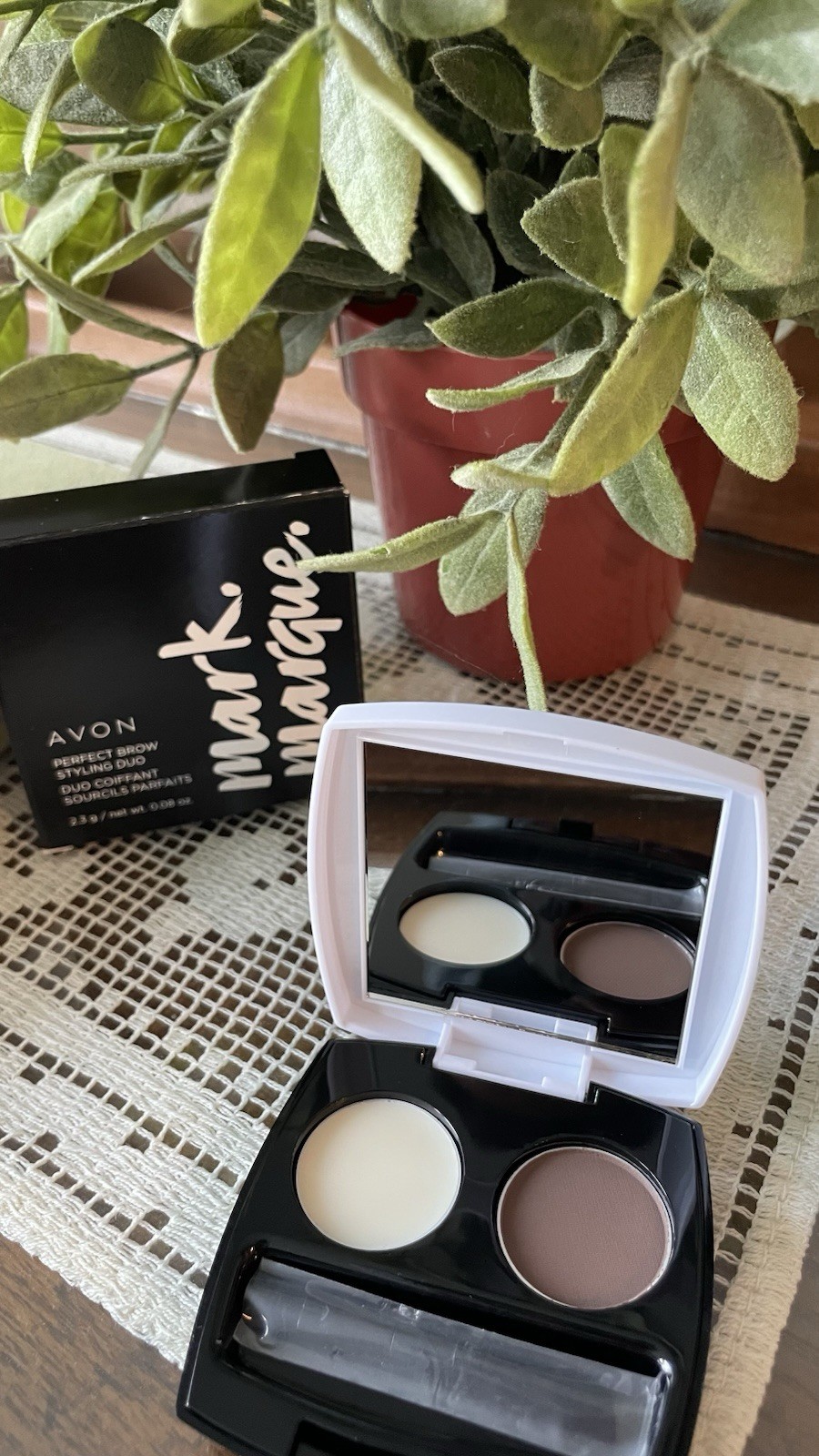 MARK BY AVON PERFECT BROW STYLING DUO in Soft Brown *NIB*