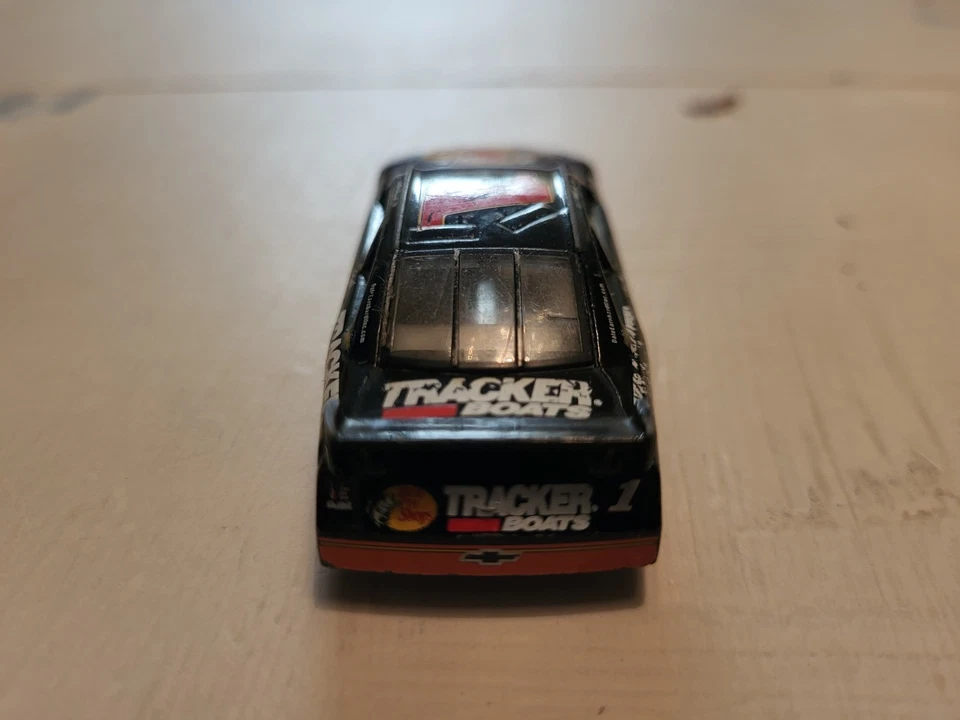 Martin Truex Jr. #1 2007 COT Bass Pro Shops barcos rastreadores Chevy 1:64/NASCAR Foto 3 de 4