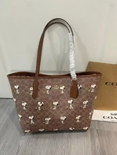 COACH x PEANUTS CBJ89 City Tote Bag Signature Coated Canvas Snoopy Outlet