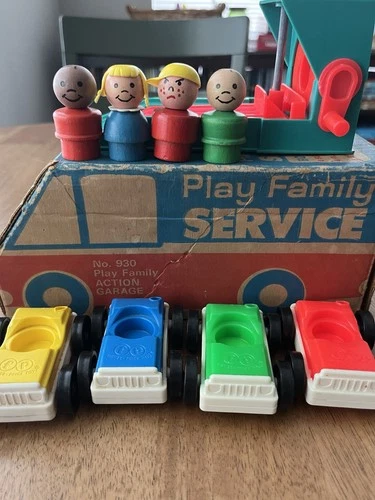 Vintage Fisher Price Little People Action Garage Service Van Box + Lift Rare HTF