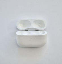 Genuine Apple Airpods Pro 1st Generation Charging Case ONLY A2190 Lightning