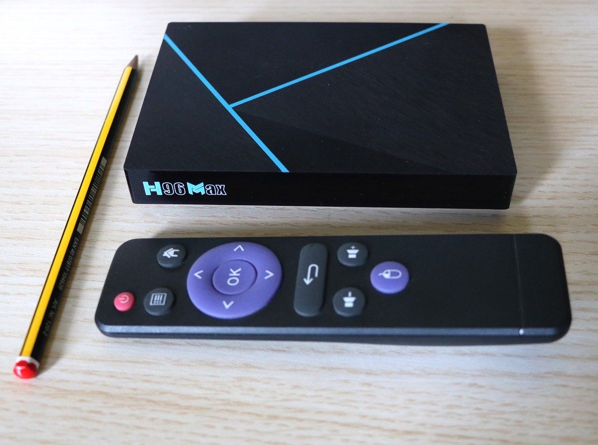 Smart TV Box Android 64bit con 8GB RAM e 64GB ROM