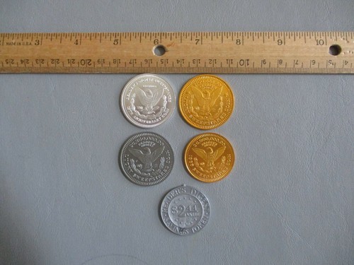 5 Vintage READERS DIGEST SWEEPSTAKES TOKENS - Picture 2 of 12