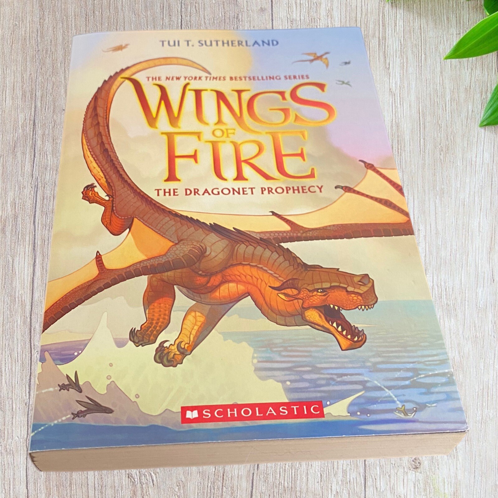 Wings of Fire Book One The Dragnet Prophecy Tui T Sutherland Paperback ...