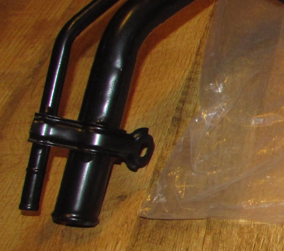 Lexus ES300 1992-96 Toyota Camry tanque de combustible cuello de llenado P/N:1AFMX00027 Foto 3 de 3