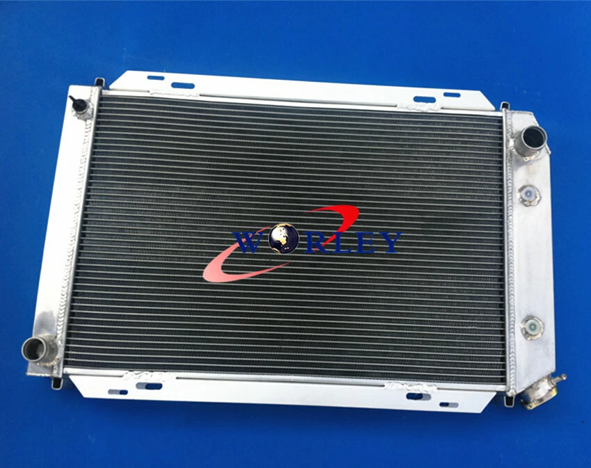 Radiador e ventilador de cobertura de alumínio 3 fileiras Ford Mustang 1979-1993 1980 81 82 83 84 85 - Imagem 3 de 4