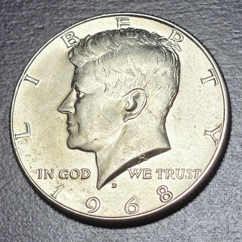 1968 D KENNEDY HALF DOLLAR 40% Silver Coin Uncirculated? Constitutional Round AU