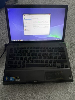 Sony Vaio Z1 Model (PCG-31111M) VPCZ13V9E mit Original Adapter Core i7 M640
