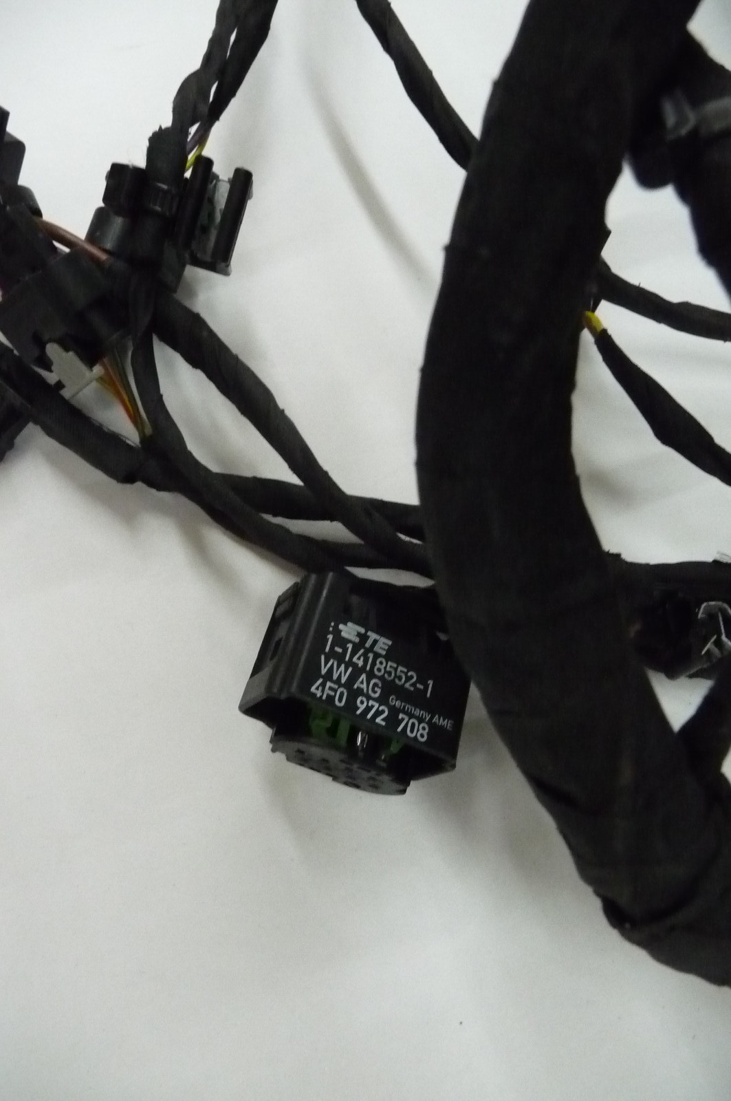 Bentley Bentayga 2021-2024 Rear Cable P/N 36A971104CS