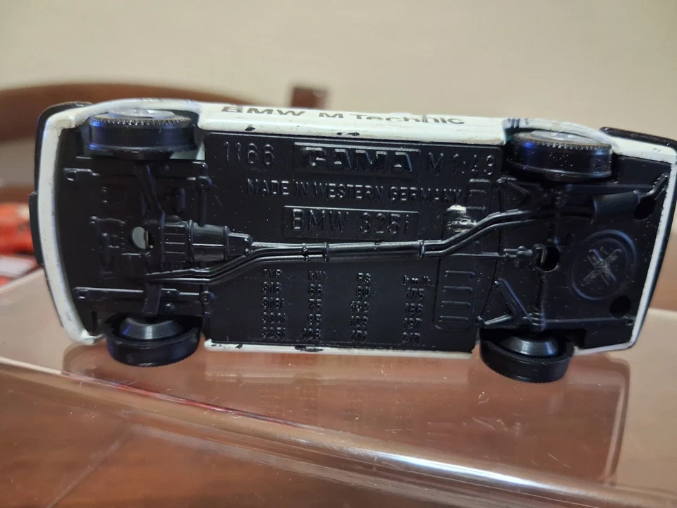 GAMA BMW 325i SCALA 1/43 - Immagine 4 di 4