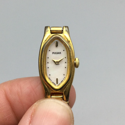 #ad Pulsar Women#x27;s Gold Tone Oval MOP Dial Watch V220 6380 New Battery 5.5quot; $106.24