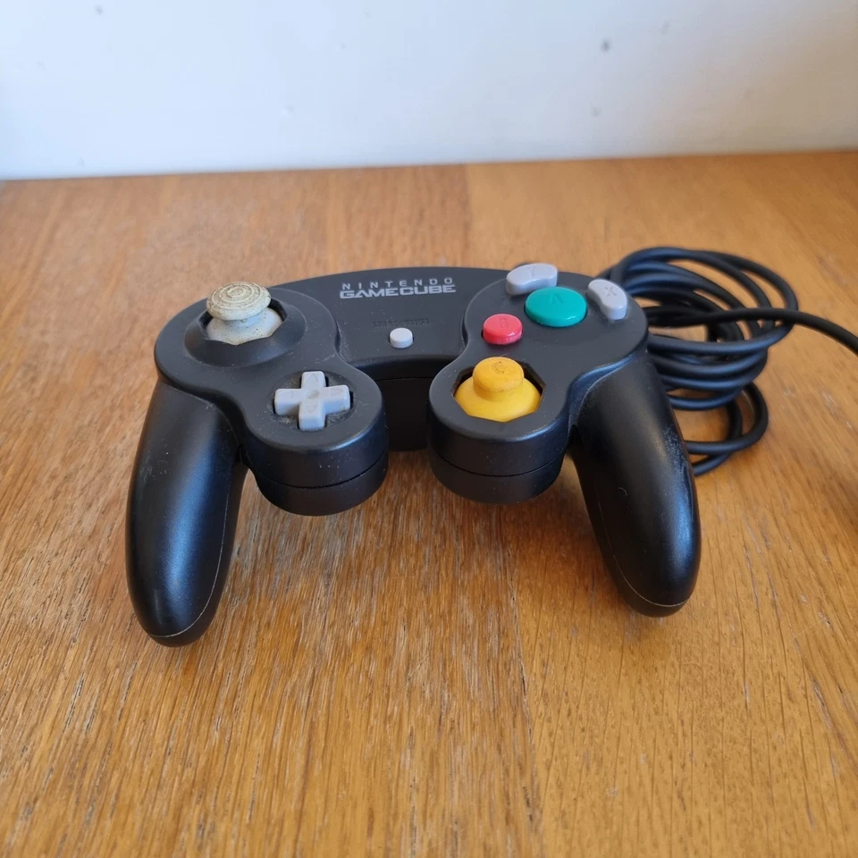 Controller Nintendo GameCube NERO ORIGINALE - Immagine 2 di 4