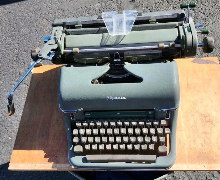 Olympia Collectible Typewriters with Vintage for sale | eBay