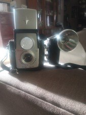 Vintage Brownie STARFLEX Camera DAKON Lens