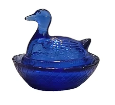 Vintage Miniature Cobalt Blue Glass Duck On A Nest Salt Cellar Mini NOS 2.5”
