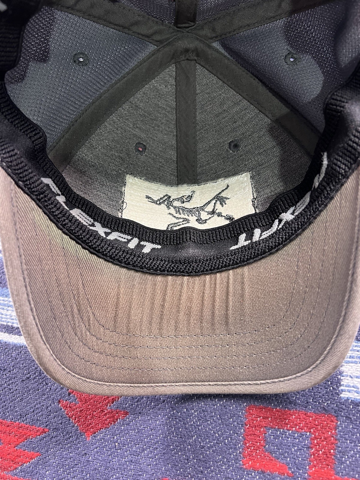 Arc'teryx Leaf BAC Gen 1 Flexfit Bird Distressed Arcteryx Mesh Back Hat Cap L/XL