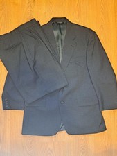 Jos A Bank 2 Piece Suit Mens 42R 30x29 Gray 100 Virgin Wool