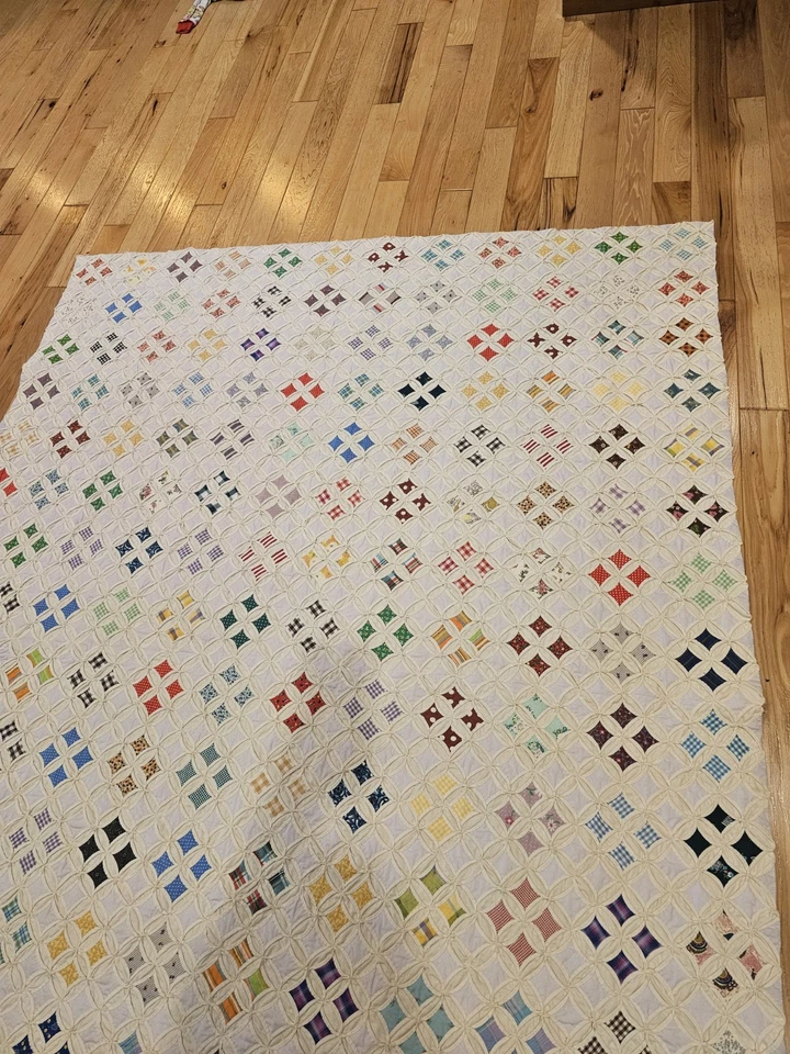 Vintage Handmade Cathedral Window Quilt 83" X 61" Plus Pillow Shams - Image 4 of 4