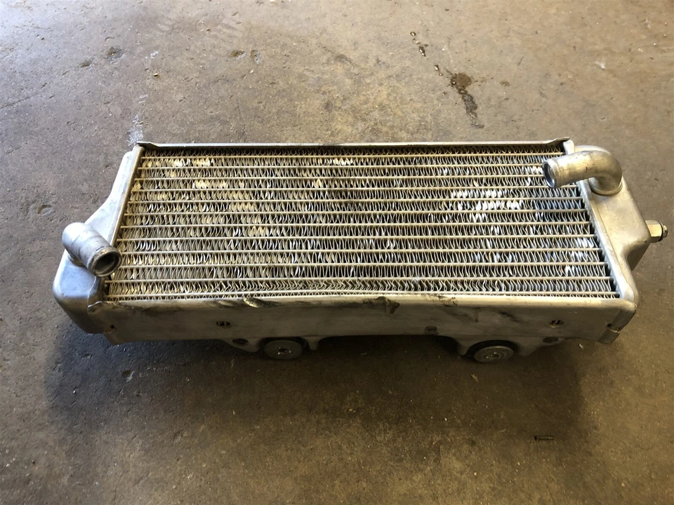 Radiador izquierdo Suzuki RMX450Z RMZ RMX450 RMX 450 08 09 10 11 12 13 14 15-19 OEM Foto 3 de 3