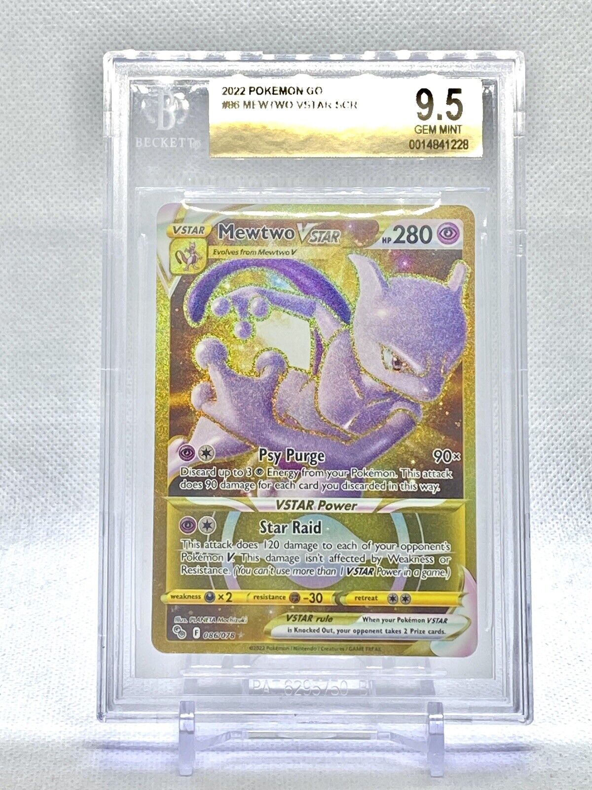 Mewtwo VSTAR - Pokémon GO Holofoil: PSA 9