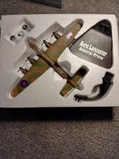 Atlas Editions Military Giants  3903002 Avril Lancaster Admiral Prune 1/144