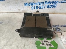 M3        2003 Amplifier Speakers 7981157