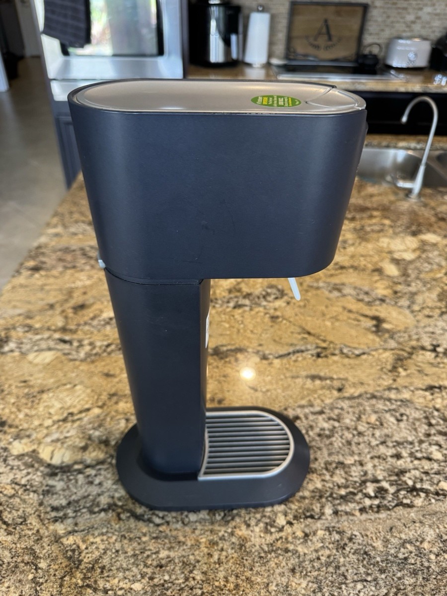 SodaStream G100 Genesis Carbonated Soda Maker Sparkling Water