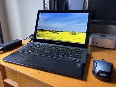 Sony VAIO PRO 11  SVP11222CXB  ULTRA BOOK laptop touch screen