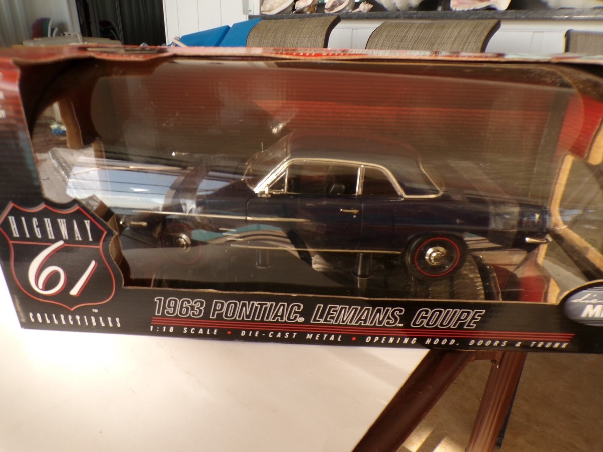 自動車 1963 Pontiac Lemans Coupe 1/18 Highway 61 1963 Pontiac Lemans Coupe Dark Blue 1 18 scale