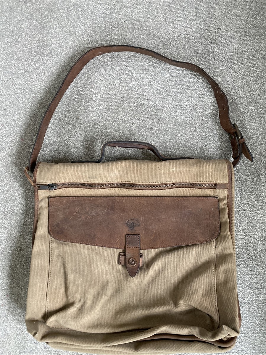 Marlboro Classics レザーバック　ヴィンテージ　希少品 MARLBORO CLASSICS WAXED TRAVEL BAG MESSENGER CANVAS & LEATHER
