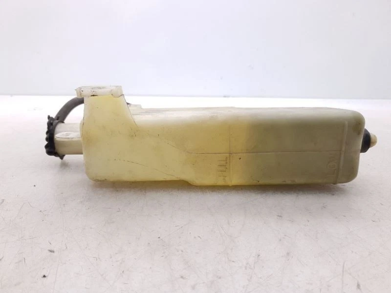Depósito de refrigerante para 98-07 Lexus LX470 Foto 3 de 4