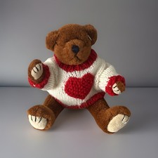 Vintage Ty Rare 1993 Attic Treasures Casanova the Bear White & Red Heart Sweater