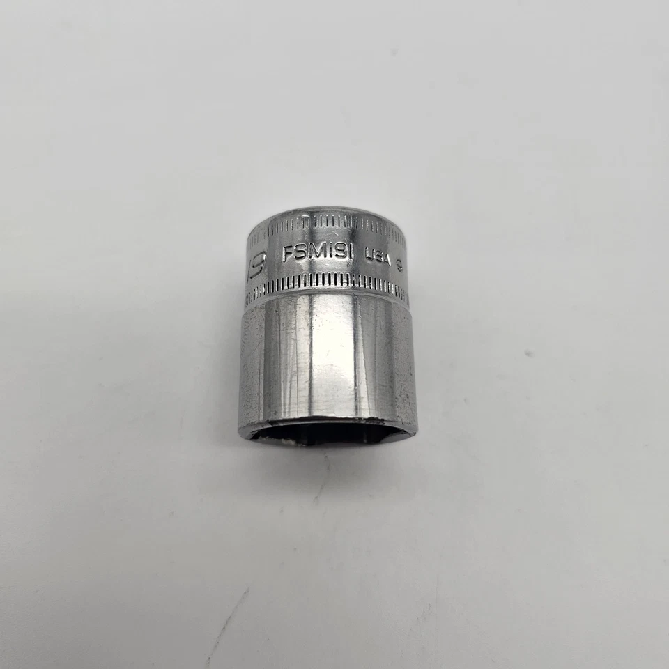 Snap On Tools FSM191 3/8" Dr 6Pt Metric 19mm Flank Dr Shallow socket USA - Image 4 of 4