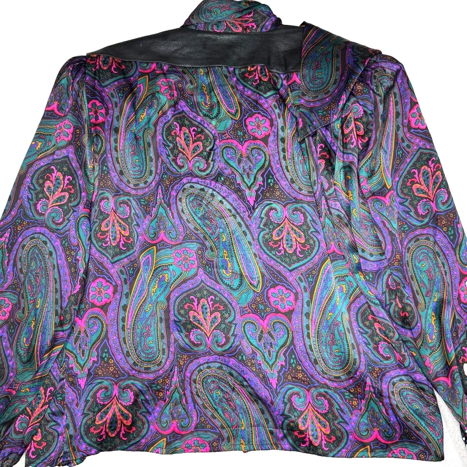 Blusa Vintage Che Bella Paisley Seda Capucha Cuello Cuero Detalle Talla 16 Foto 4 de 4