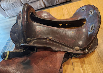 Unbranded Old Cavalry Saddle with Brass Stirrups - McClellan Style M1904 Mexico