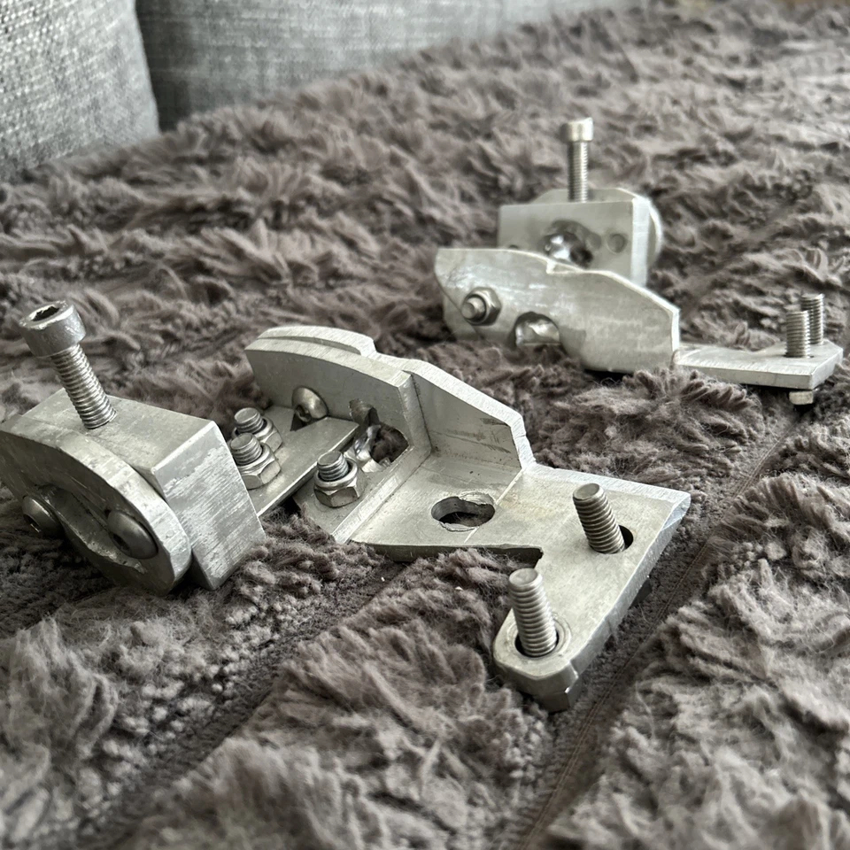 BMW Z3 Hardtop FITTING KIT Mount Bracket 4mm  (Aluminium Alloy) all years  - Image 2 of 4