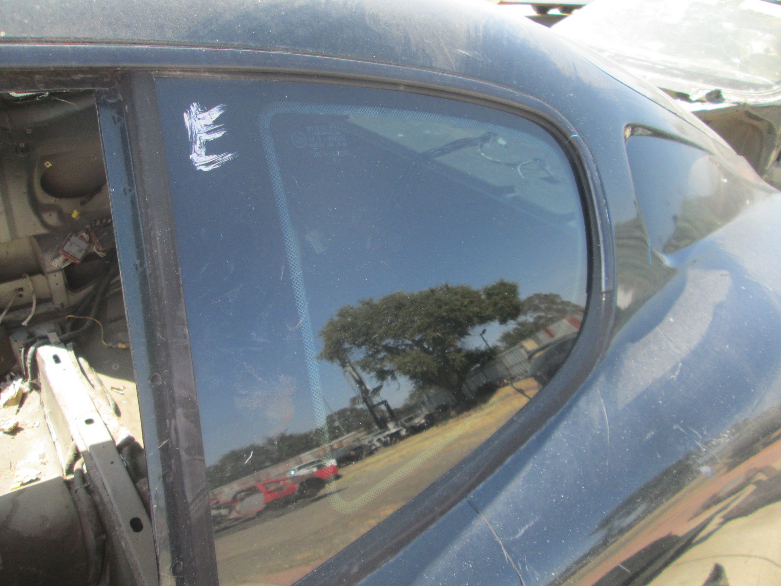 Maserati Coupe 4200 - Left Rear  Glass Window # 387700401