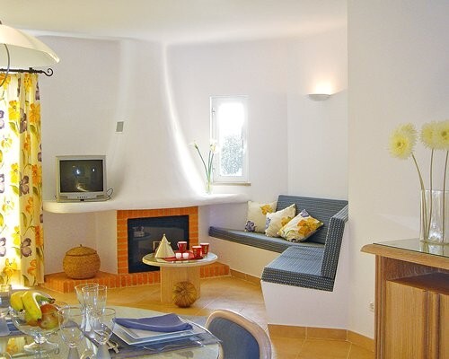 TIMESHARE Clube Albufeira - Algarve, Portugal - Week 48 (Nov/Dec) - 1 Bedroom - Picture 3 of 6