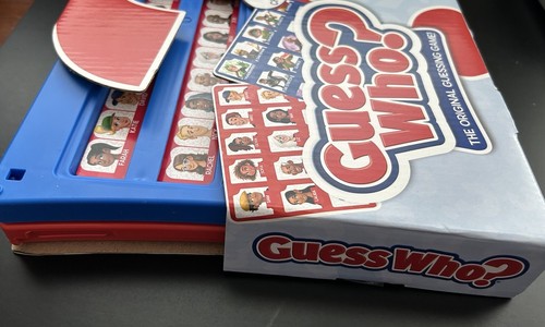 Guess Who Spiel Neu Das Original Ratespiel 2022 Hasbro 2 Kunststoffrahmen 8+ - Bild 4 von 5