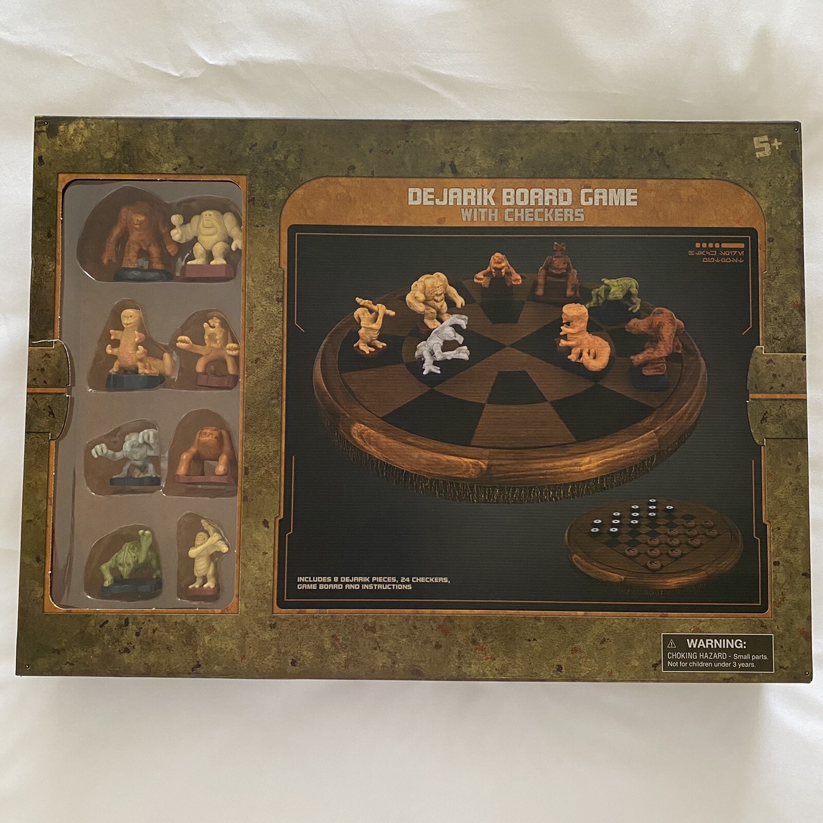 Disney Parks Star Wars Galaxy Edge Dejarik Chess Board Game 8 Figures  Checkers | eBay