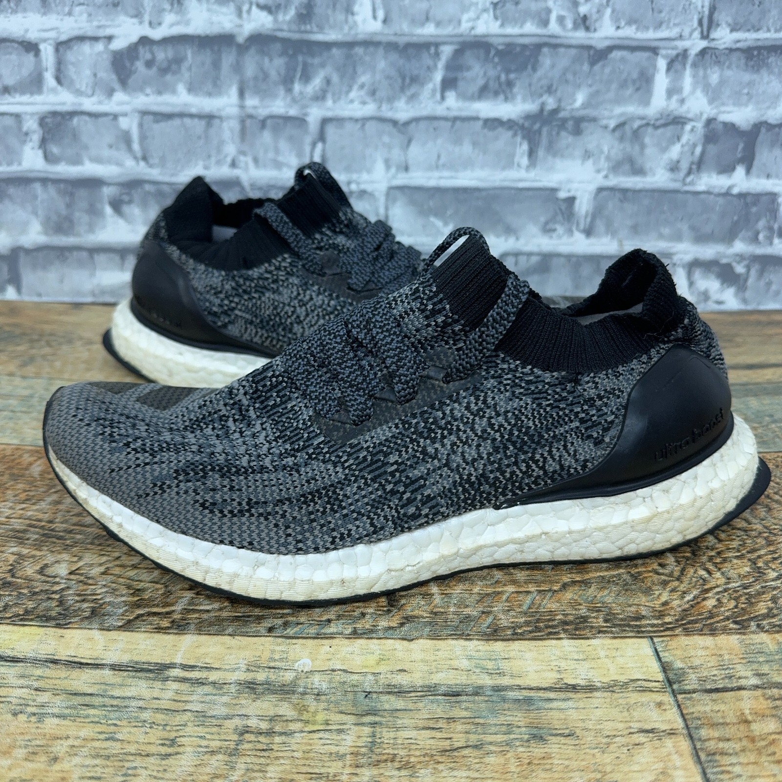 SAOLA Scarpe da corsa Adidas Uncaged grigie nere bianche BA8295 da uomo taglia 5 5