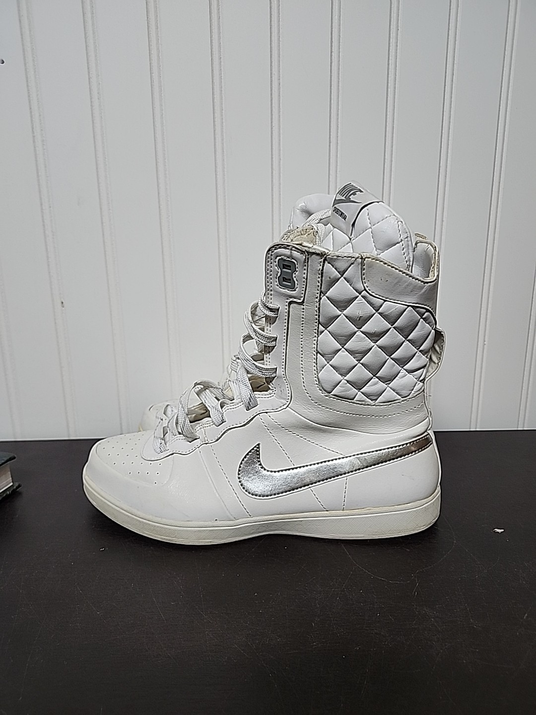 NIKE Sports Legend High Women's US 7 White Leather Boot Shoes Rare 2009 image 3