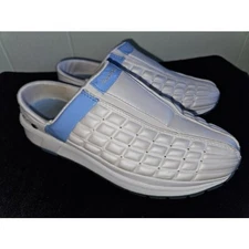 * REEBOK White Puffy Look Comfort Slip On Clog Ladies Size 7.5
