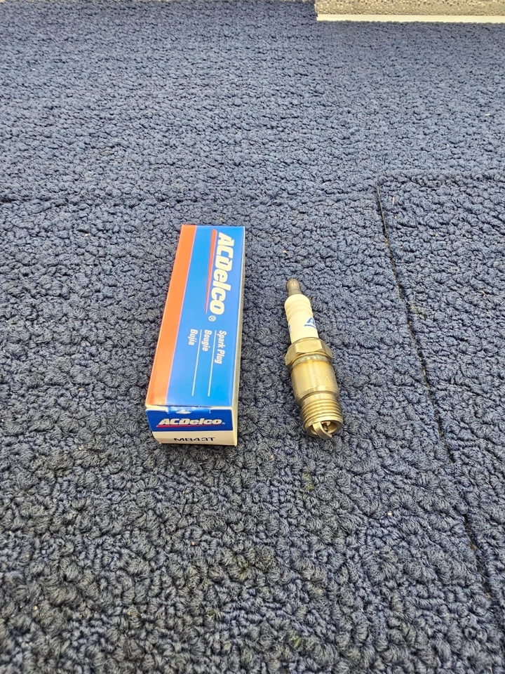 (QTY 4) ACDelco MR43T 19355200 Spark Plug Fits 1970 Chevrolet Blazer, GMC Jimmy - Image 2 of 4