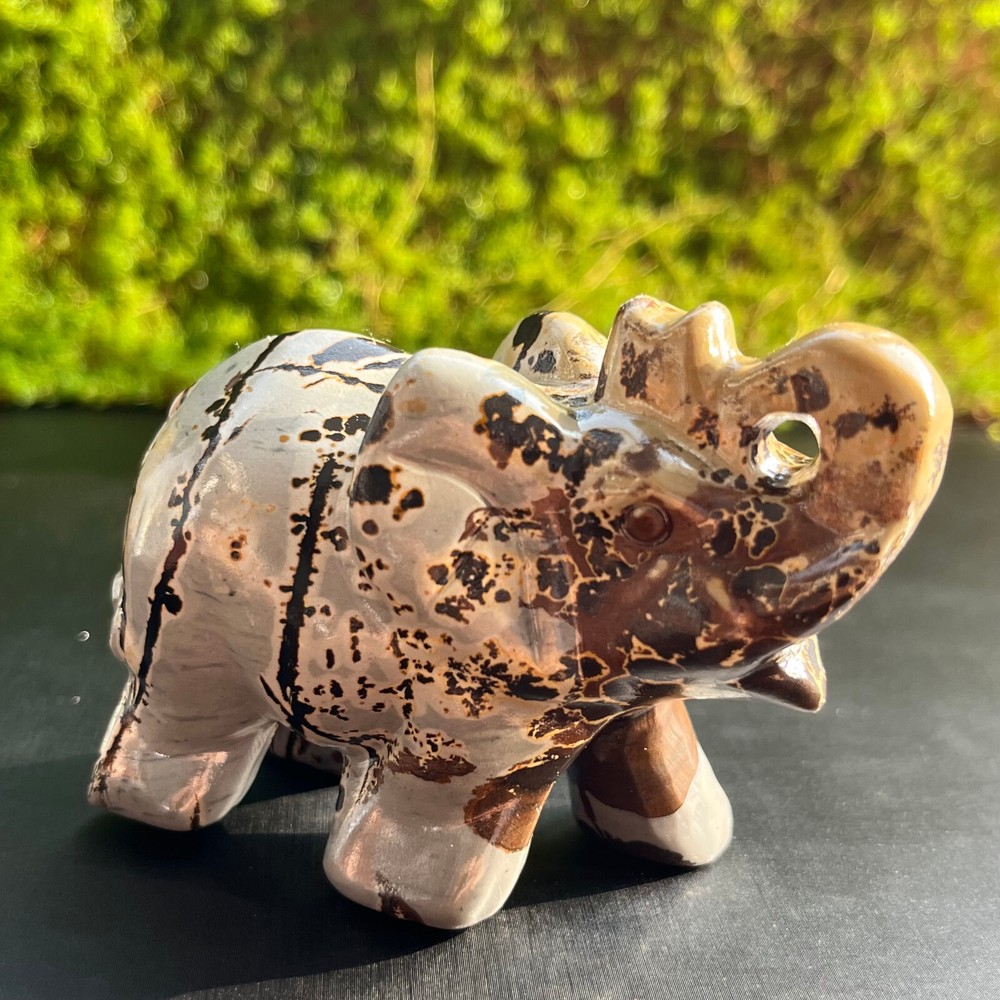 188G Nature Chinese Painting Stone elephant Quartz Crystal Carved Figurines