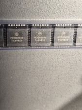 MOTOROLA MC100H646FN