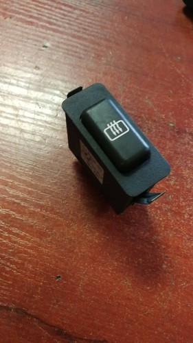 GEBRAUCHT OEM BMW 5 E34 SCHALTER TASTER BEHEIZBAR HECKSCHEIBE 61.31-1384480